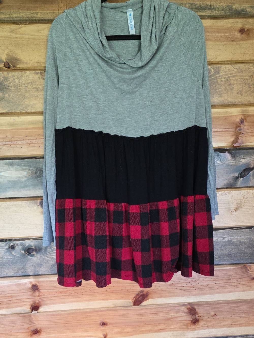 Cozy Colorblock Plaid Hem Cowl Neck Top - Gray/Black/Red